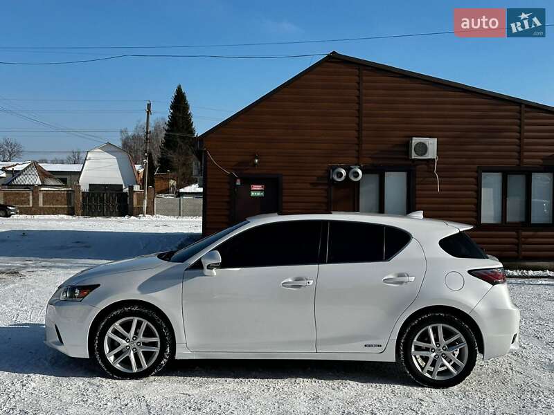 Хэтчбек Lexus CT 2015 в Тульчине