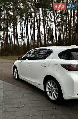 Хэтчбек Lexus CT 2012 в Житомире