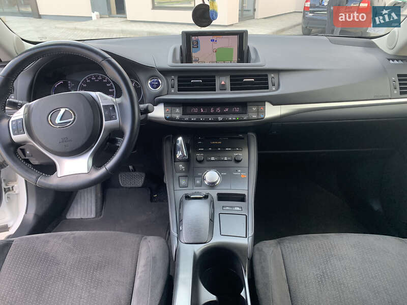 Хэтчбек Lexus CT 2011 в Ровно