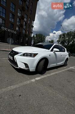 Хетчбек Lexus CT 2015 в Дніпрі