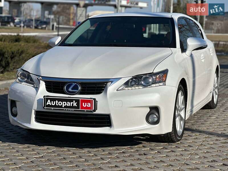 Lexus CT 2012
