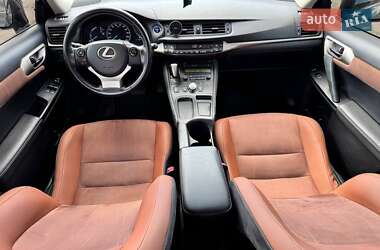 Хэтчбек Lexus CT 2014 в 