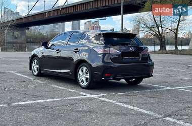 Хэтчбек Lexus CT 2014 в 