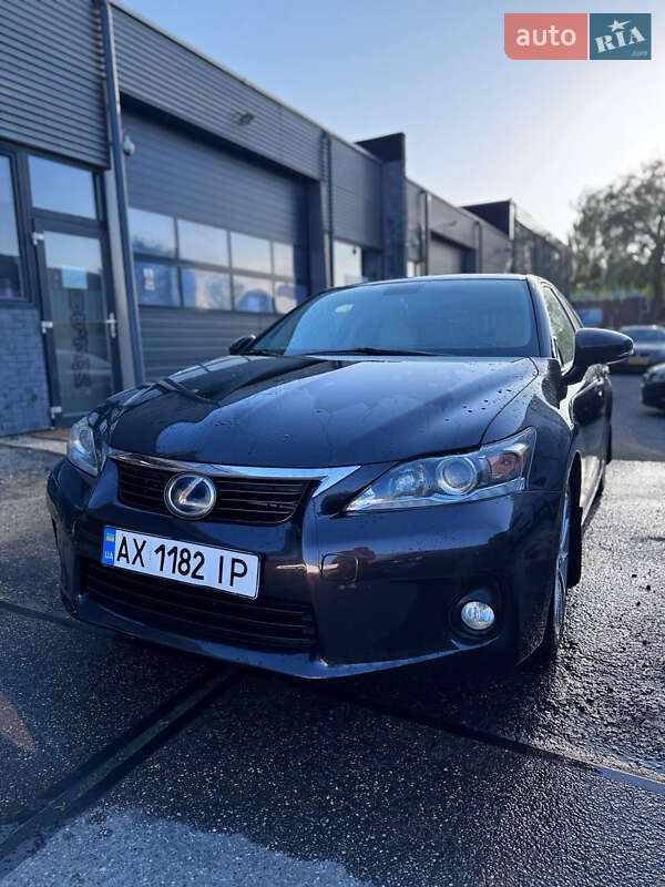 Lexus CT 2012
