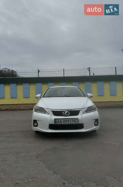 Хэтчбек Lexus CT 2011 в 