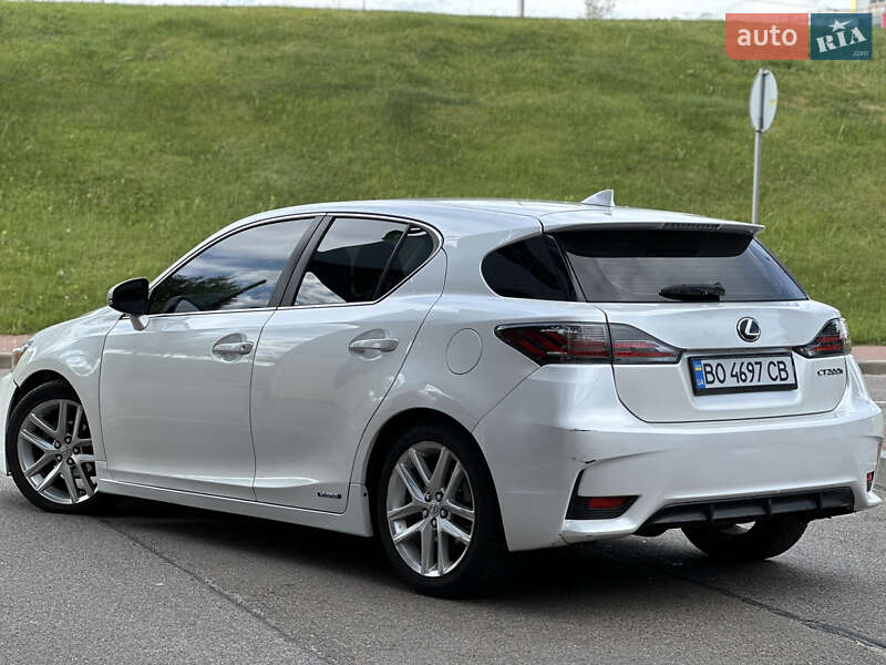 Хетчбек Lexus CT 2015 в Києві
