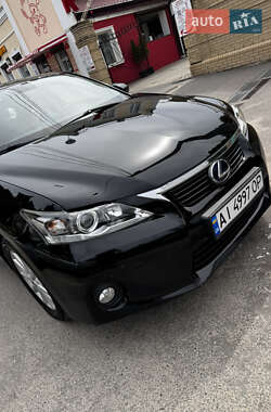 Хэтчбек Lexus CT 2011 в 