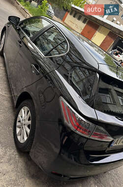 Хэтчбек Lexus CT 2011 в 