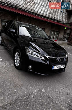 Хэтчбек Lexus CT 2011 в 
