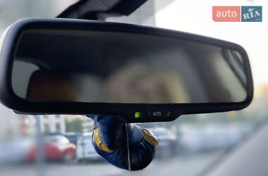 Хэтчбек Lexus CT 2012 в 