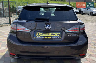 Хетчбек Lexus CT 2012 в 