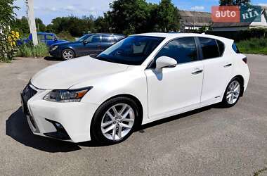 Хэтчбек Lexus CT 2016 в 