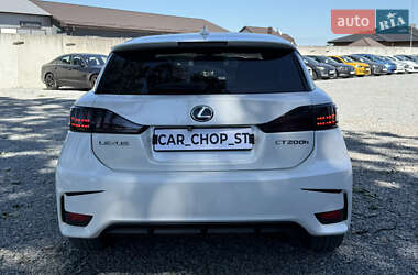 Хетчбек Lexus CT 2015 в 
