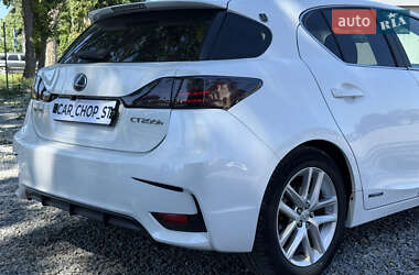 Хетчбек Lexus CT 2015 в 