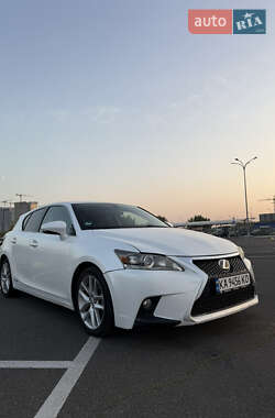 Хэтчбек Lexus CT 2015 в Киеве
