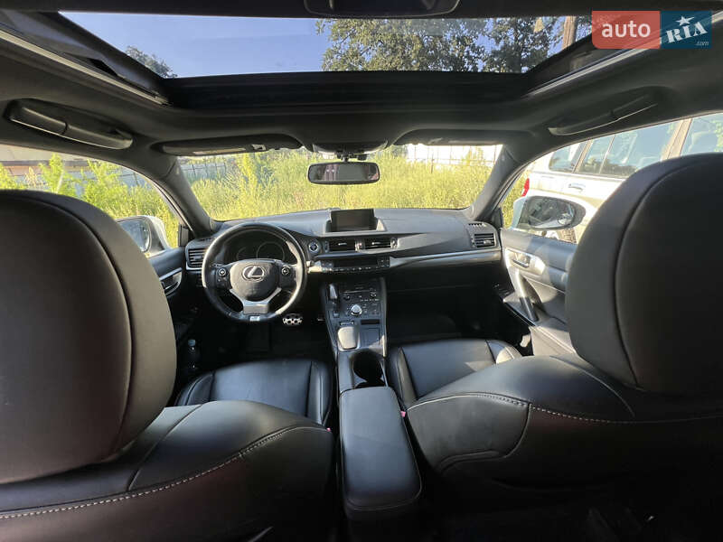 Хэтчбек Lexus CT 2015 в Киеве