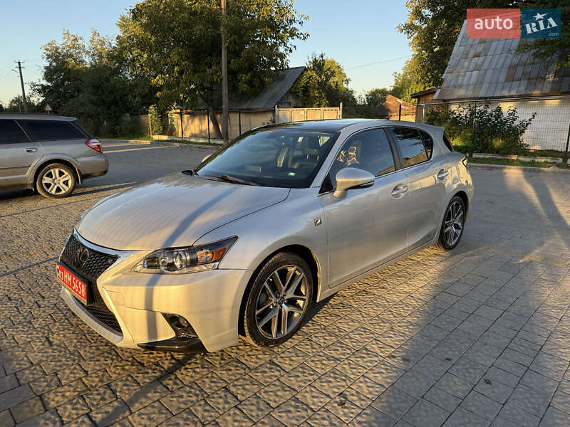 Хэтчбек Lexus CT 2015 в Львове