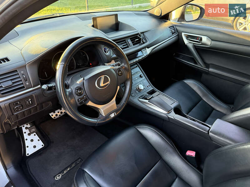 Хэтчбек Lexus CT 2015 в Львове
