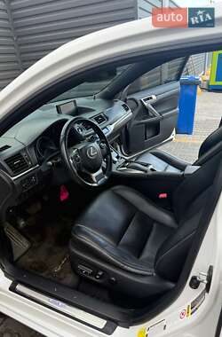 Хэтчбек Lexus CT 2014 в Южноукраинске