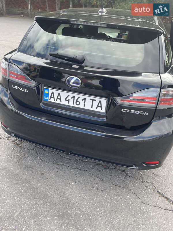 Хэтчбек Lexus CT 2013 в Ужгороде