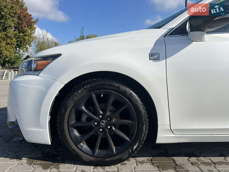 Хэтчбек Lexus CT 2012 в Радехове