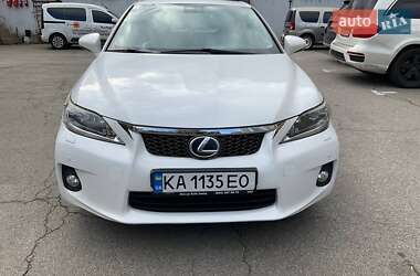 Хэтчбек Lexus CT 2011 в 