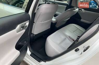 Хэтчбек Lexus CT 2011 в 