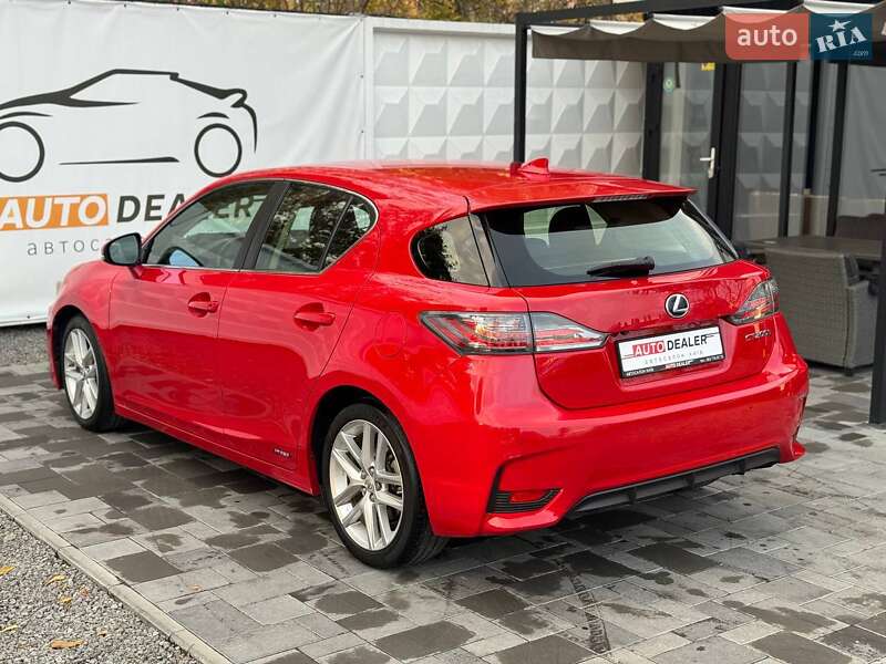 Хэтчбек Lexus CT 2017 в Киеве