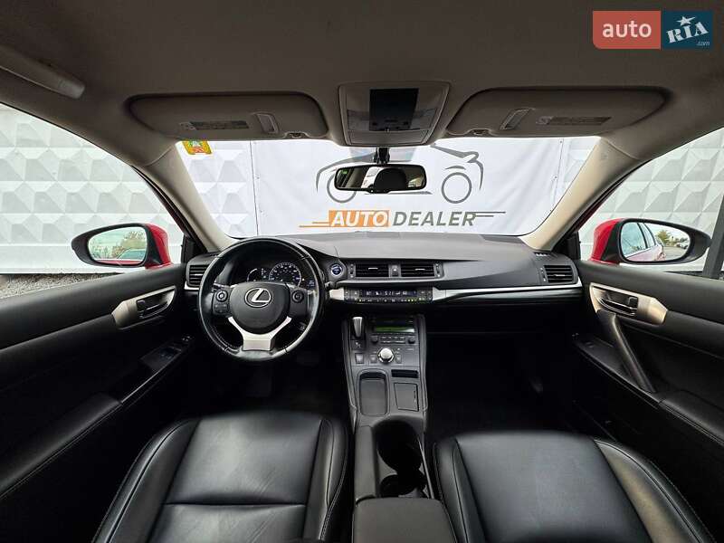 Хэтчбек Lexus CT 2017 в Киеве