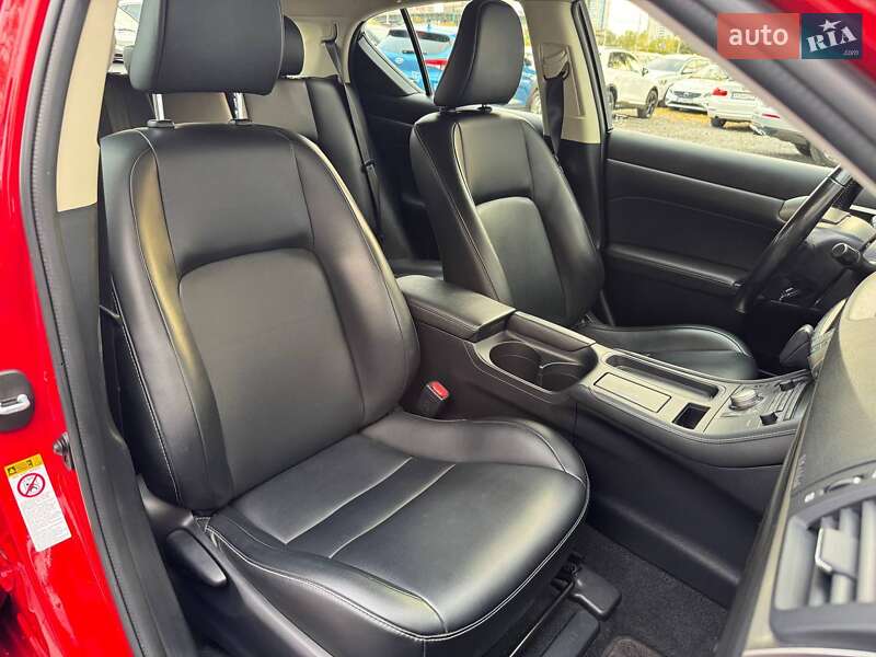 Хэтчбек Lexus CT 2017 в Киеве