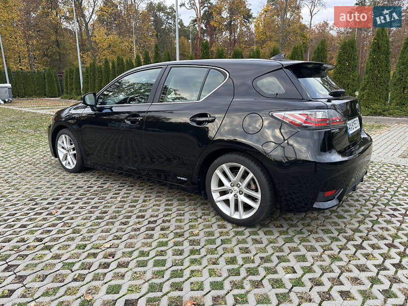 Хэтчбек Lexus CT 2014 в Харькове
