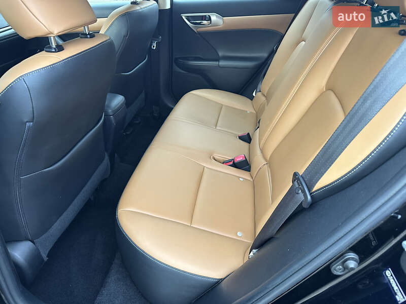 Хэтчбек Lexus CT 2014 в Харькове