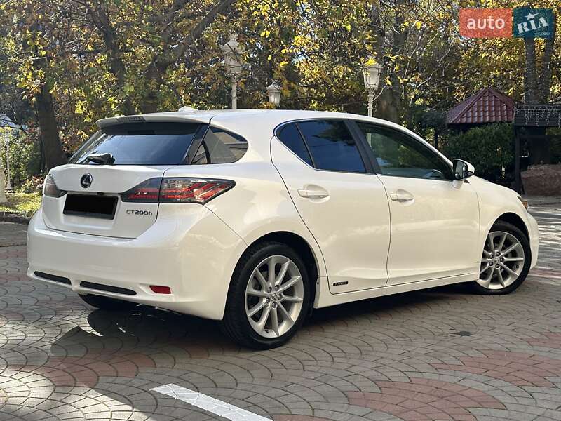 Хэтчбек Lexus CT 2013 в Одессе фото 14 Хэтчбек Lexus CT 2013 в Одессе