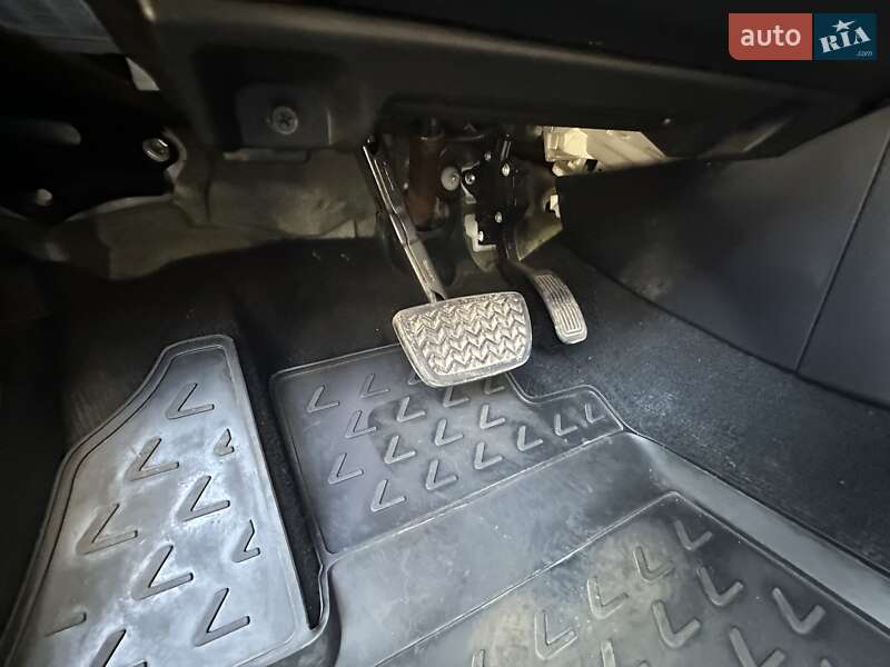 Хэтчбек Lexus CT 2013 в Одессе фото 25 Хэтчбек Lexus CT 2013 в Одессе