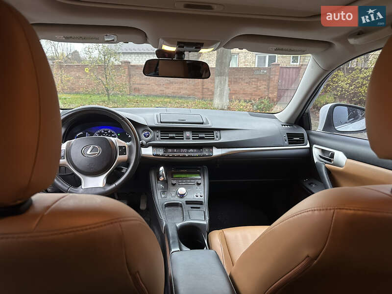 Хэтчбек Lexus CT 2012 в Киеве