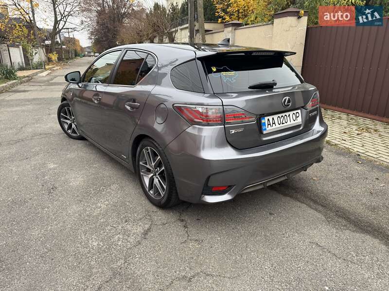 Хетчбек Lexus CT 2015 в Києві