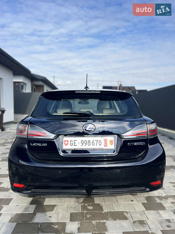 Хетчбек Lexus CT 2011 в Луцьку