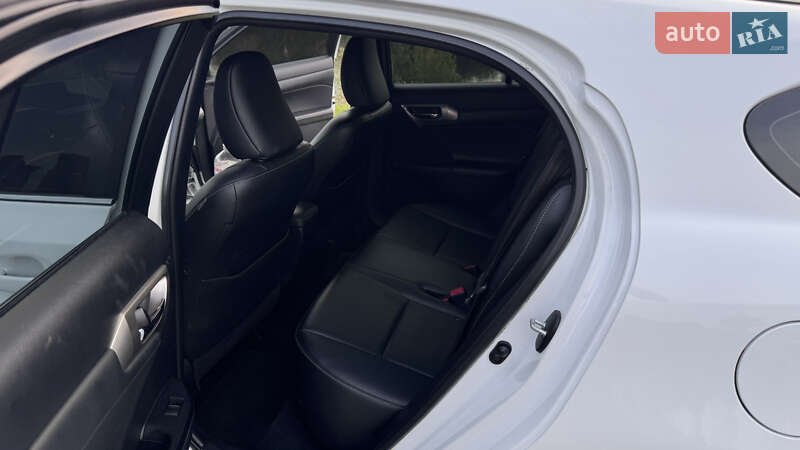 Хэтчбек Lexus CT 2014 в Киеве фото 10 Хэтчбек Lexus CT 2014 в Киеве
