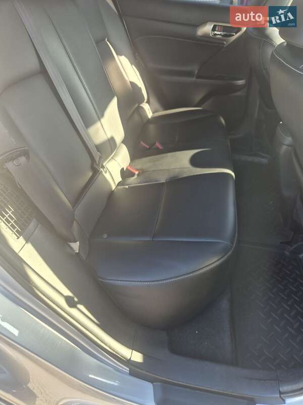 Хэтчбек Lexus CT 2015 в Киеве