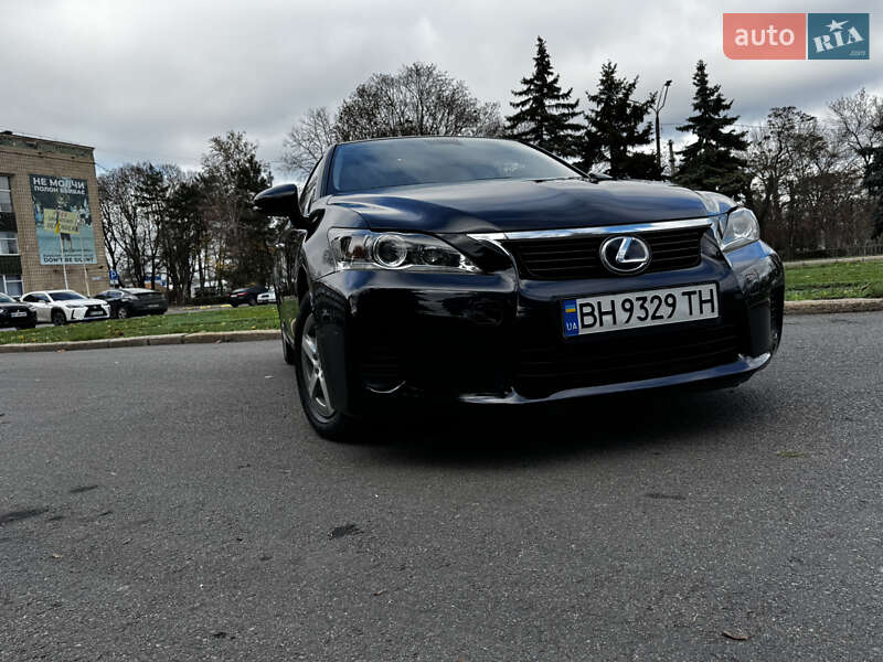 Хэтчбек Lexus CT 2011 в Николаеве