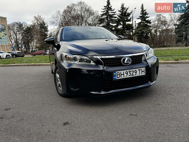 Хэтчбек Lexus CT 2011 в Николаеве