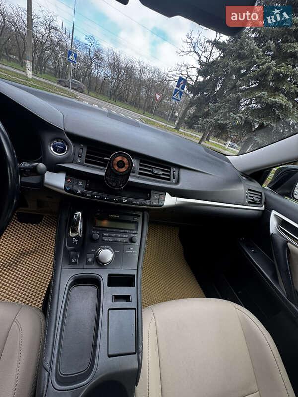 Хэтчбек Lexus CT 2011 в Николаеве