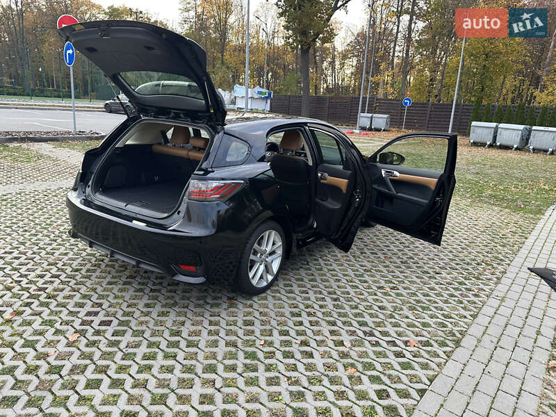 Хэтчбек Lexus CT 2014 в Харькове