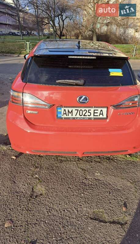 Хэтчбек Lexus CT 2016 в Киеве