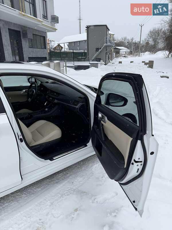Хэтчбек Lexus CT 2012 в Львове
