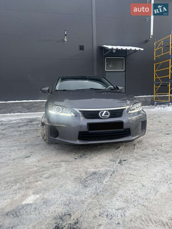 Хэтчбек Lexus CT 2012 в Киеве