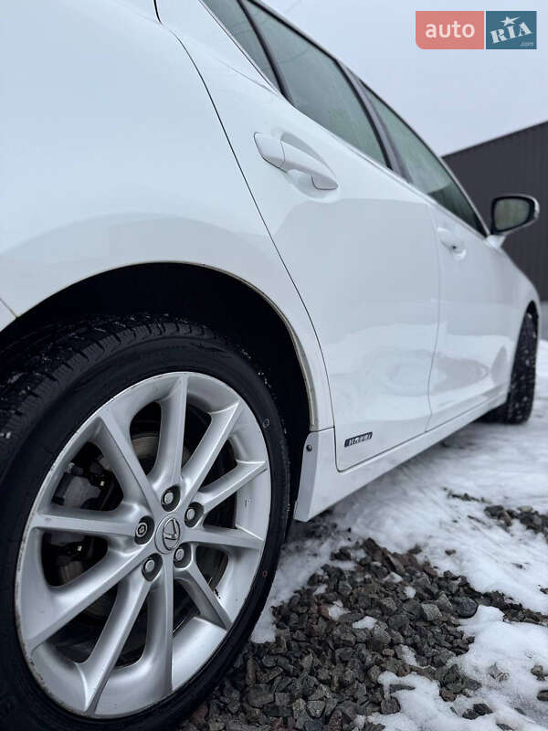 Хетчбек Lexus CT 2013 в Львові