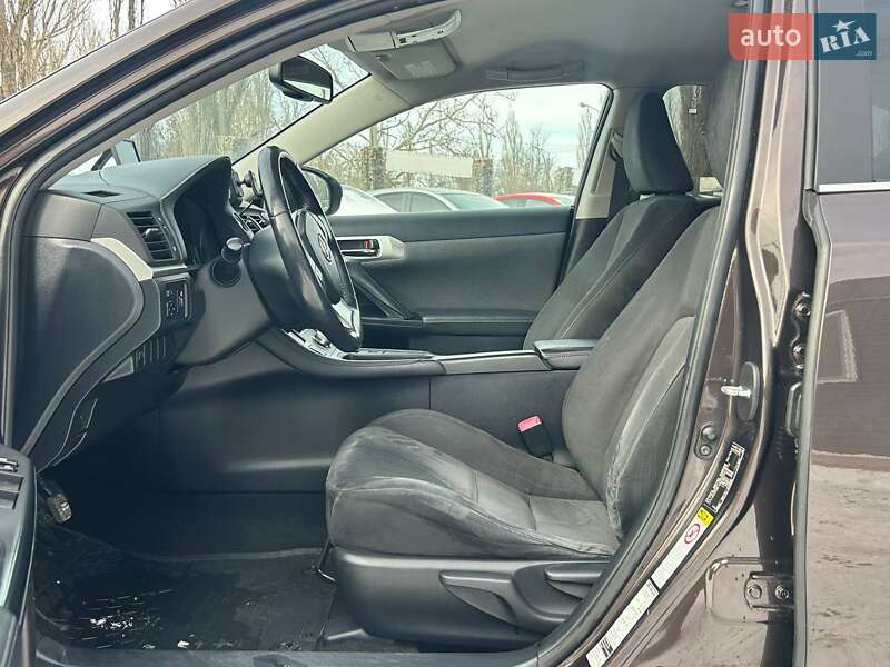 Хэтчбек Lexus CT 2011 в Одессе