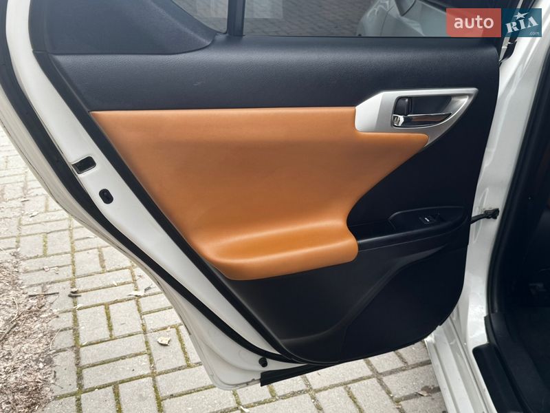 Хэтчбек Lexus CT 2012 в Днепре фото 16 Хэтчбек Lexus CT 2012 в Днепре