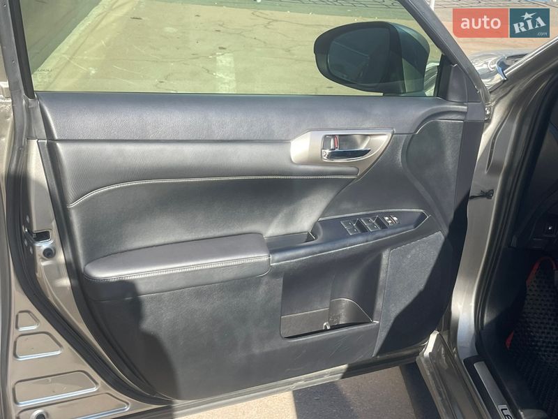 Хэтчбек Lexus CT 2017 в Киеве